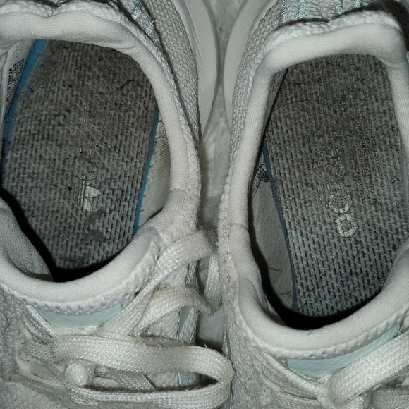 Adidas swift  woman's sneakers size 8.5 - Picture 3 of 13